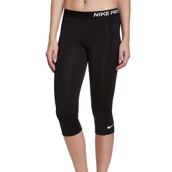 Nike Pants - Nike Women's Pro Capri Pant